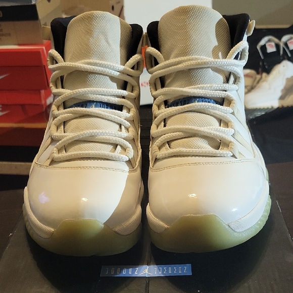 Jordan 11 Retro Legend Blue (2014) Mens 10 Womens 11.5 OG BOX EUC - Picture 4 of 11
